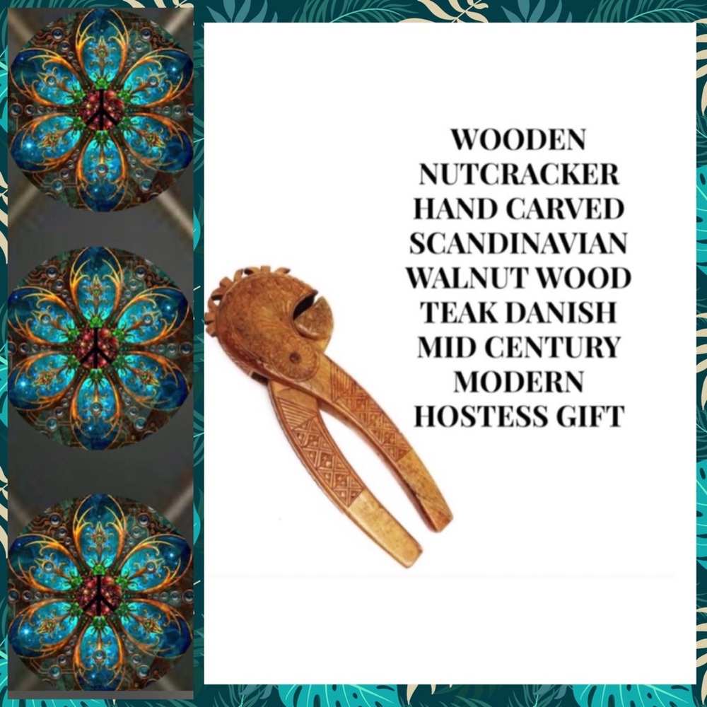 🏠• Scandinavian Teak Wood Nut Cracker